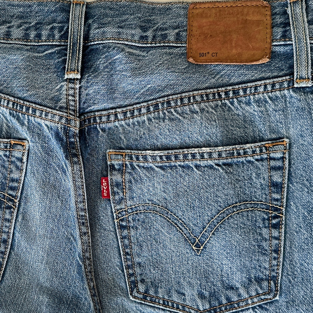 Levi’s 501 CT Women’s 26 White Oak Cone Denim Selvedge Tapered Jeans